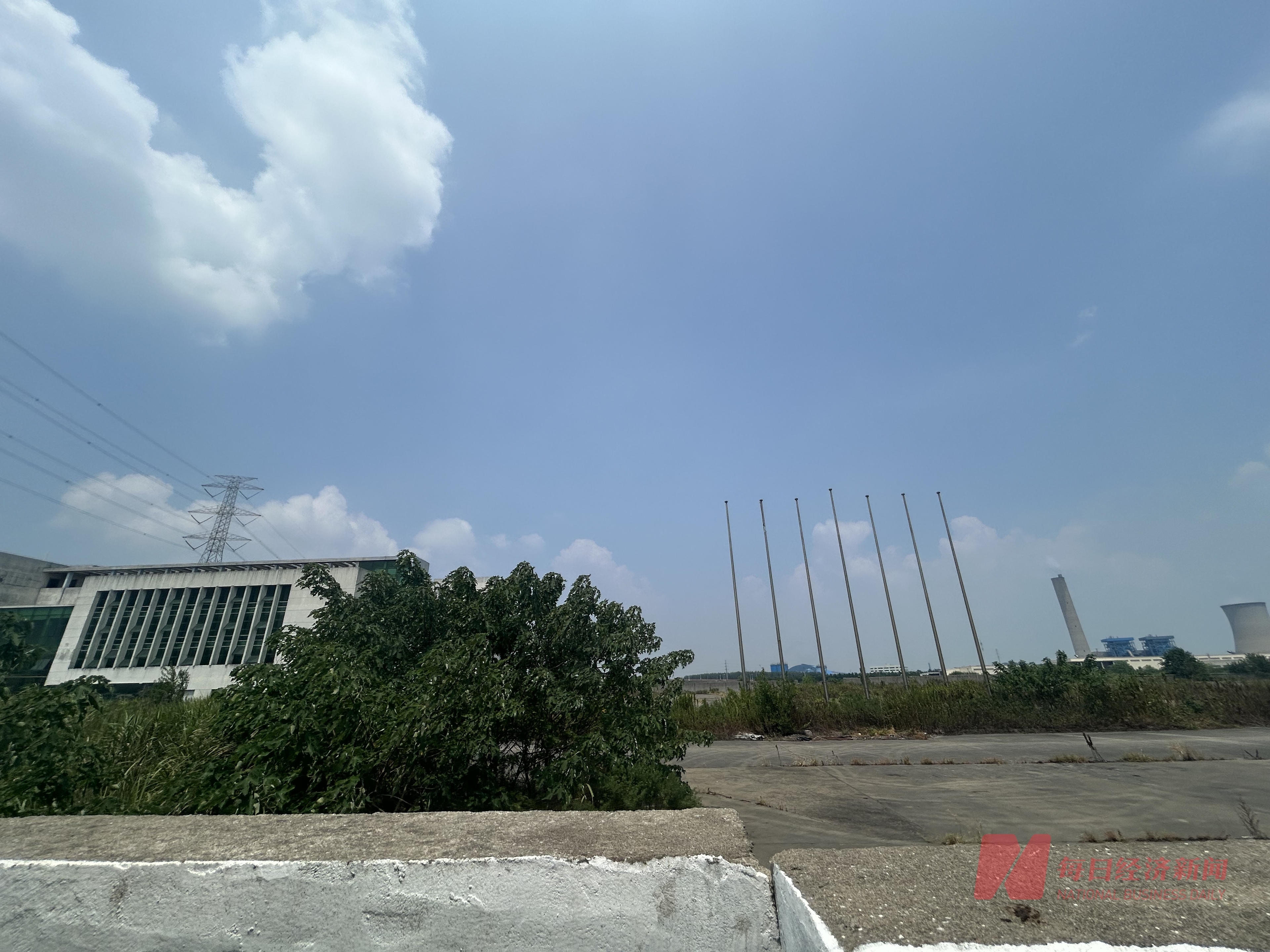 独家怡球资源土地使用权将被收回实探：闲置14年、每天有人拍照汇报管委会称收回土地有据可依(图1)